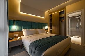 Ad Hotel Pont D'Hydra