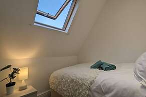Modern Spacious Apartment Families & Corporate