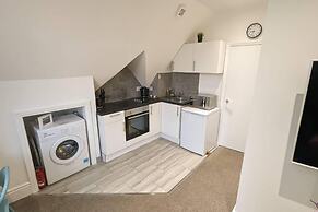 Modern Spacious Apartment Families & Corporate