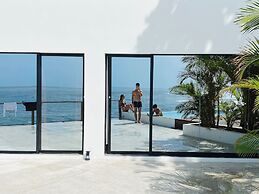 Laola Surf Camp