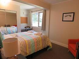 Bearvalley Guesthouse