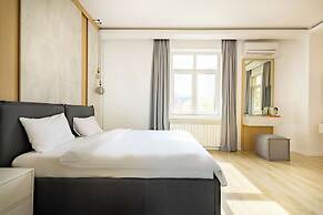 Piccolo Mondo by CityBookings