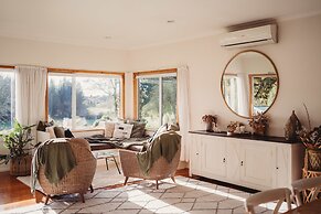 Paradise Valley Lodge