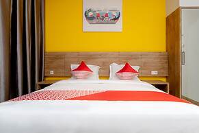 Hotel O Festive Inn