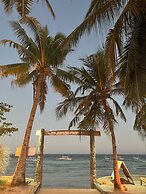 On Board Panglao Beach Hostel and Resort