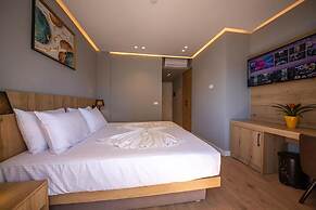 Azure Inn Hotel