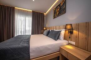 Azure Inn Hotel