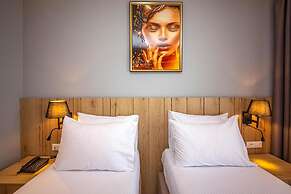 Azure Inn Hotel