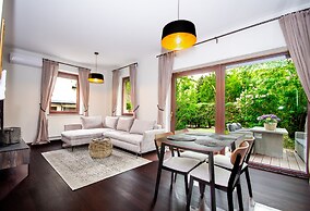 InPoint Old Town- Apartment with garden