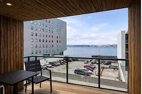 Arctic Sea Apartments