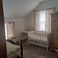Lovely 4-bed Property in Mullaghbawn