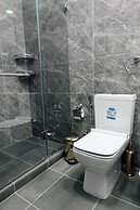 Central Palace Halal Hotel