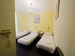 Manor Hotel