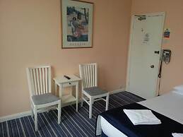 Manor Hotel