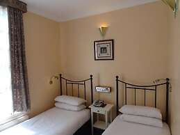 Manor Hotel