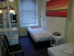 Manor Hotel