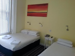 Manor Hotel