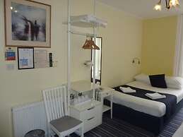 Manor Hotel