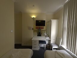 Manor Hotel