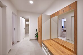 DownTown Suites Rubesova