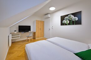 DownTown Suites Rubesova