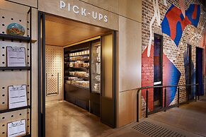 Moxy Sydney Airport
