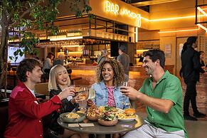 Moxy Sydney Airport