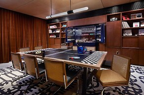 Moxy Sydney Airport