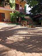 Casa Mamá Maya