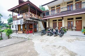 Super OYO 2961 Artana Bed & Breakfast