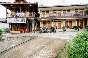 Super OYO 2961 Artana Bed & Breakfast