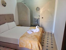 RIAD MALAYINE