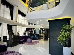 Novza Palace Hotel
