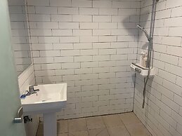 Linden Guest House