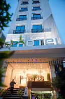 B Hotel