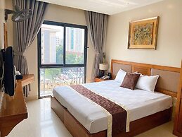 B Hotel