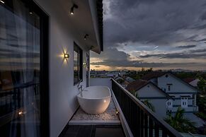 Charm Champion Villa Hoian