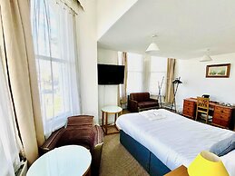 Carlton Courth Hotel Eastbourne