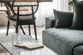 Spacious & Bright 3BR Apt with City View