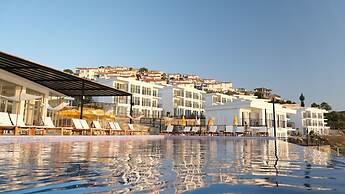 Ni Marin Hotel