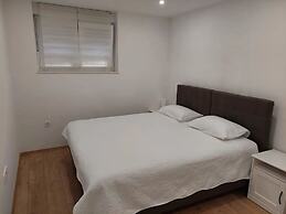 Apartment Lutikano