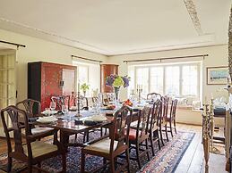 Drakestone House Manor With Breathtaking Cotswolds Views