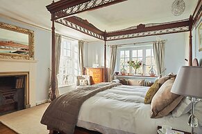 Drakestone House Manor With Breathtaking Cotswolds Views