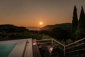 Arca Villa - Enchanting Sunset!