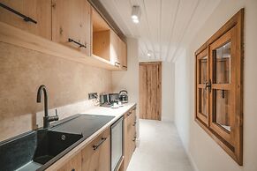 6 Rooms By Zula