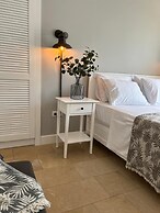 Alaçatı Moonbox Hotel