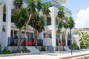 Adam & Eve Suites
