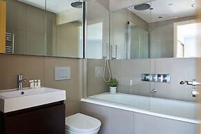 Kew Bridge by Viridian Apartments