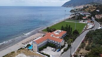 Pebble Beach Hotel