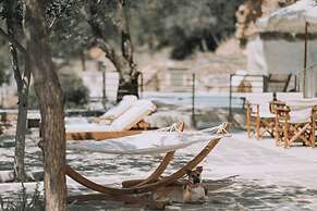 Zos Suites